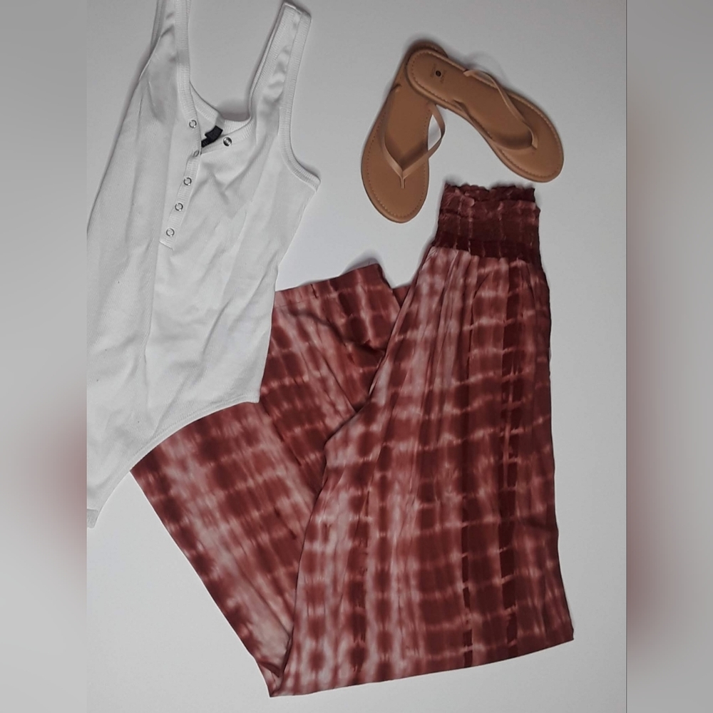 Wide leg pants